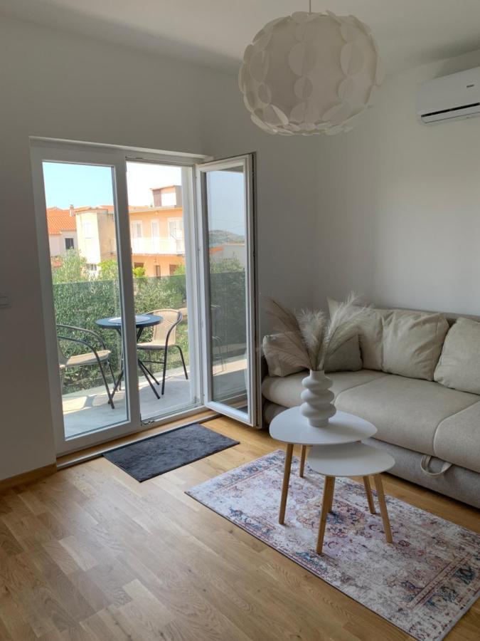 Deluxe Suites Anna Vodice Exterior foto