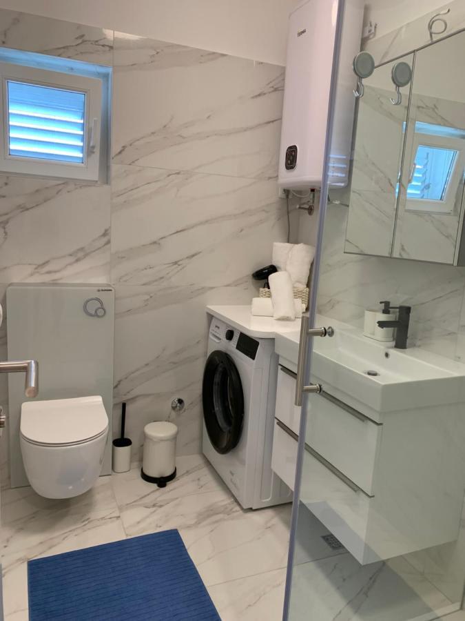 Deluxe Suites Anna Vodice Exterior foto